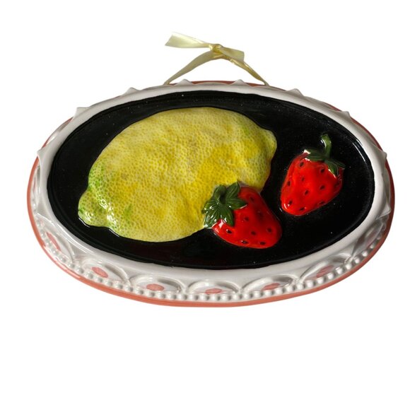 Sigma Tastesetter Hand-Decorated Ceramic Wall Art Mold Lemon Strawberry Japan - Picture 1 of 8